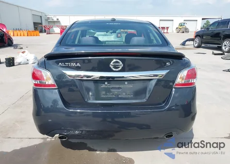 2015 Nissan Altima 2.5 S из США, поврежденный, VIN 1N4AL3AP3FN863840